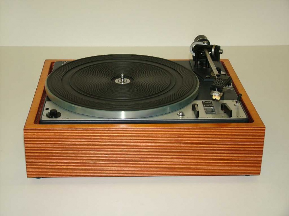 Dual klein Kirschrot 02